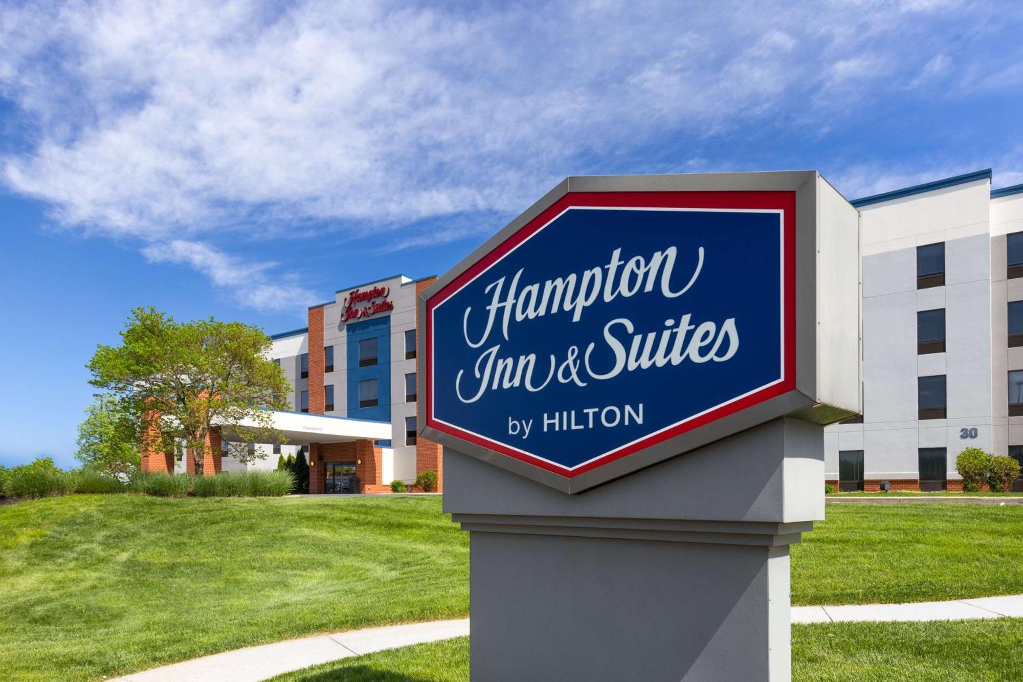 Hampton Inn & Suites Harrisburg Eksteriør billede